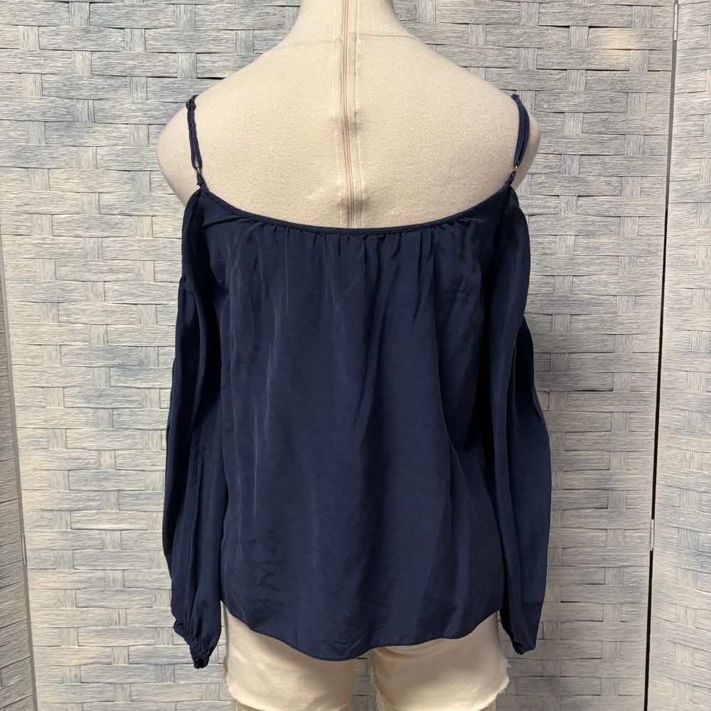 Lilly Pulitzer Navy Cold Shoulder Silk Long Sleeve Blouse Top XS - Picture 4 of 8